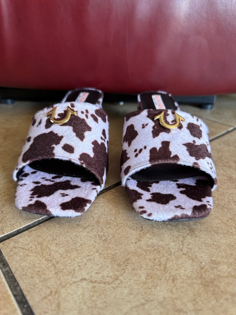 OLD SCHOOL:::True Religion Cow Print Open-Toe Mule Heels Brown & White Size 10